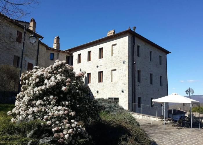 Castello Izzalini Todi Resort