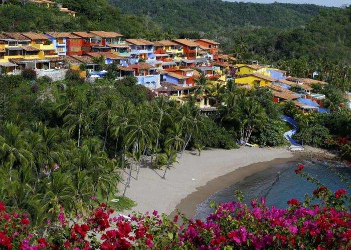 Playa Rosa Bungalows