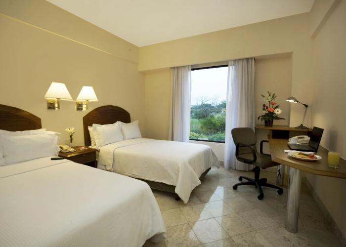 Fiesta Inn Colima