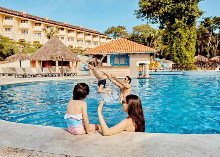 Family Selection at Grand Palladium Vallarta Resort & Spa - All Inclusive