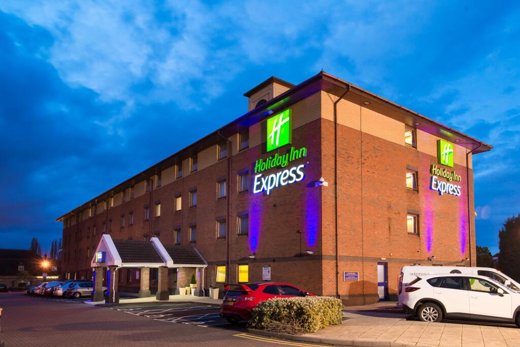 Holiday Inn Express Birmingham - Oldbury by IHG