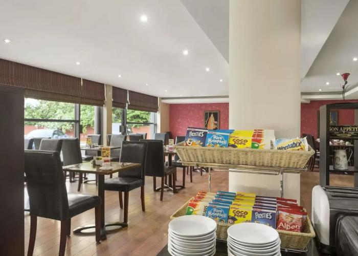Ramada Birmingham Oldbury M5 J2