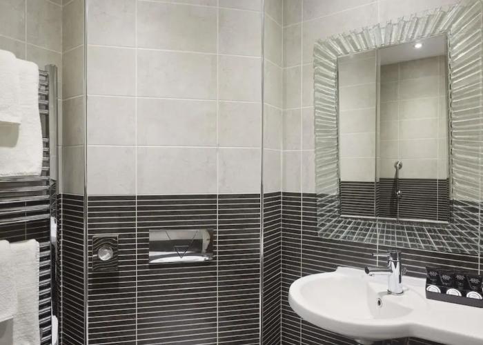 Ramada Birmingham Oldbury M5 J2