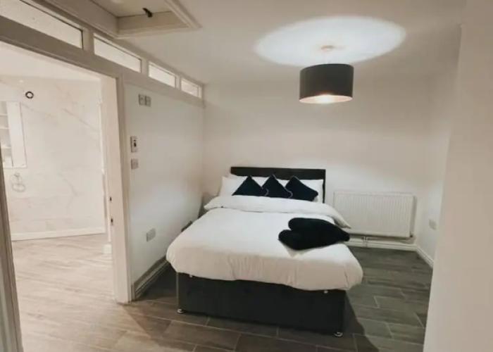 Stunning 3-bed House in Oldbury