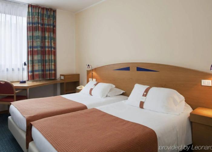 City Hotel & Suites Foligno