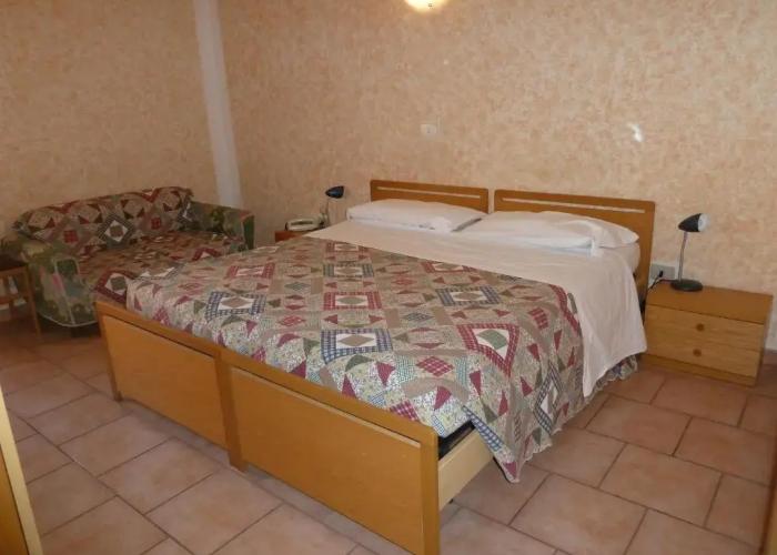 Hotel Bolognese