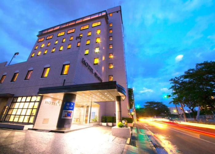 Mito Hotel Season