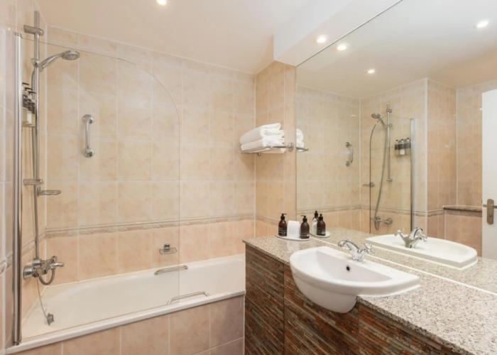 Carnoustie Golf Hotel