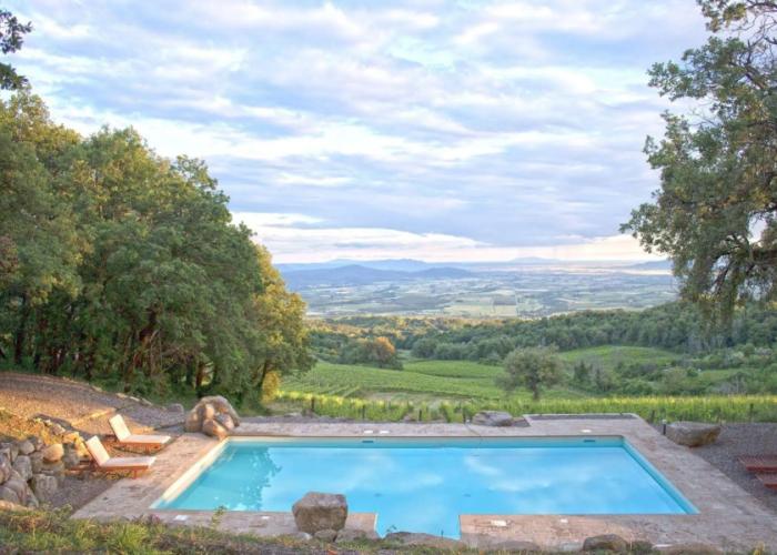 Valdonica Winery & Vineyard Residence