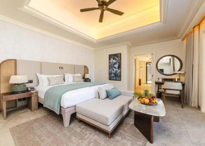 Maradiva Villas Resort & Spa
