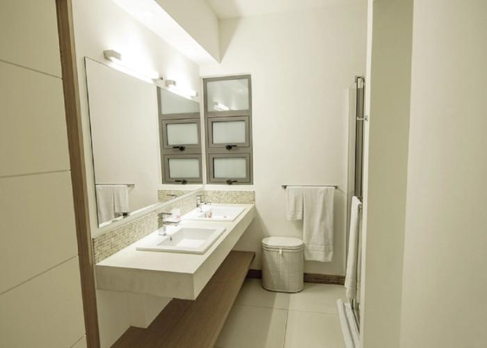 Cap Ouest by Dream Escapes