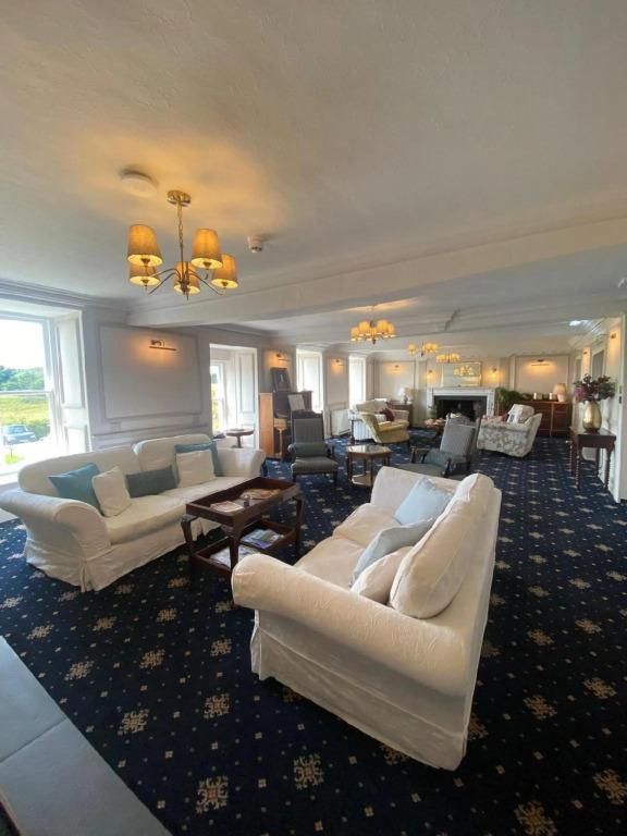 Maes Y Neuadd Country House