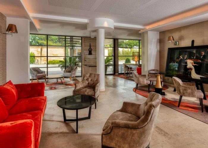 Best Western Plus Le Lavarin