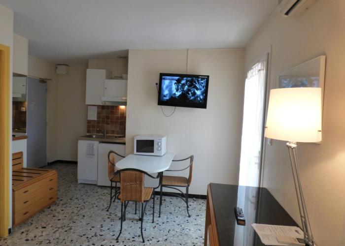 AppartHotel Festival Sud Suites - Gare TGV