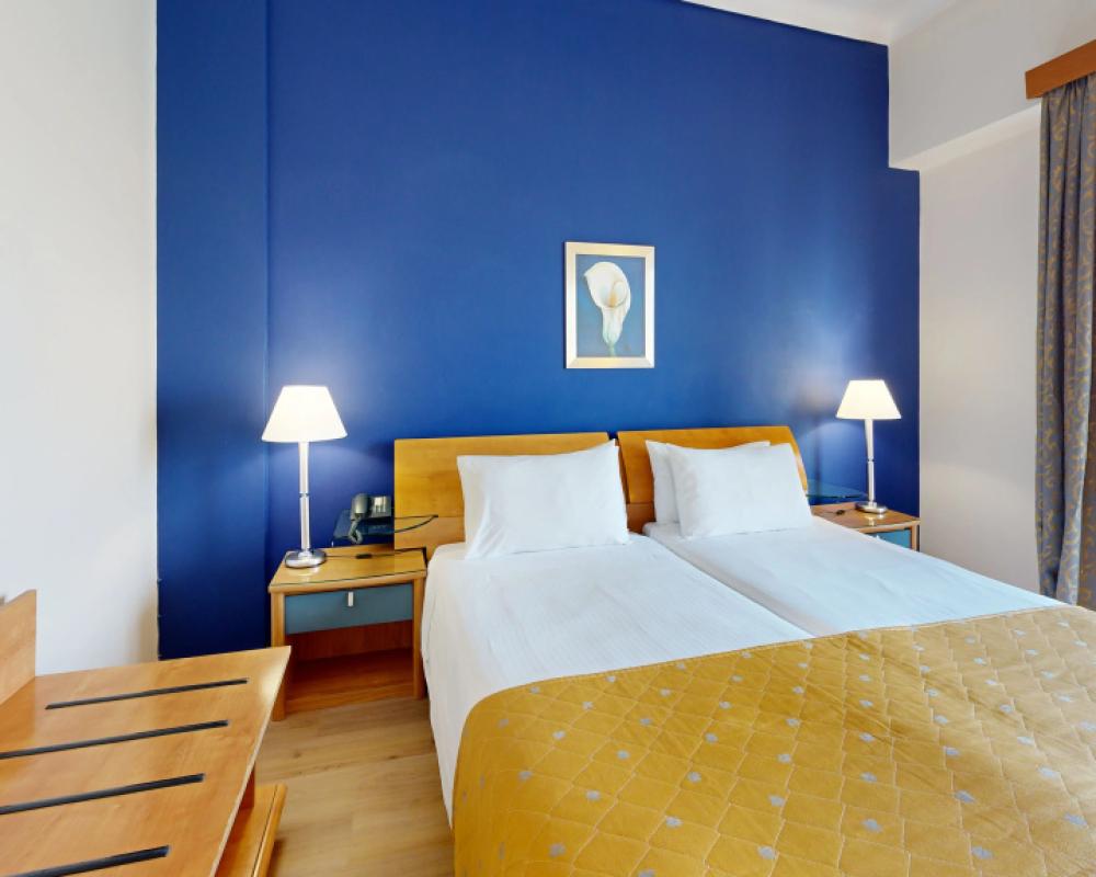 фото Lucy Hotel