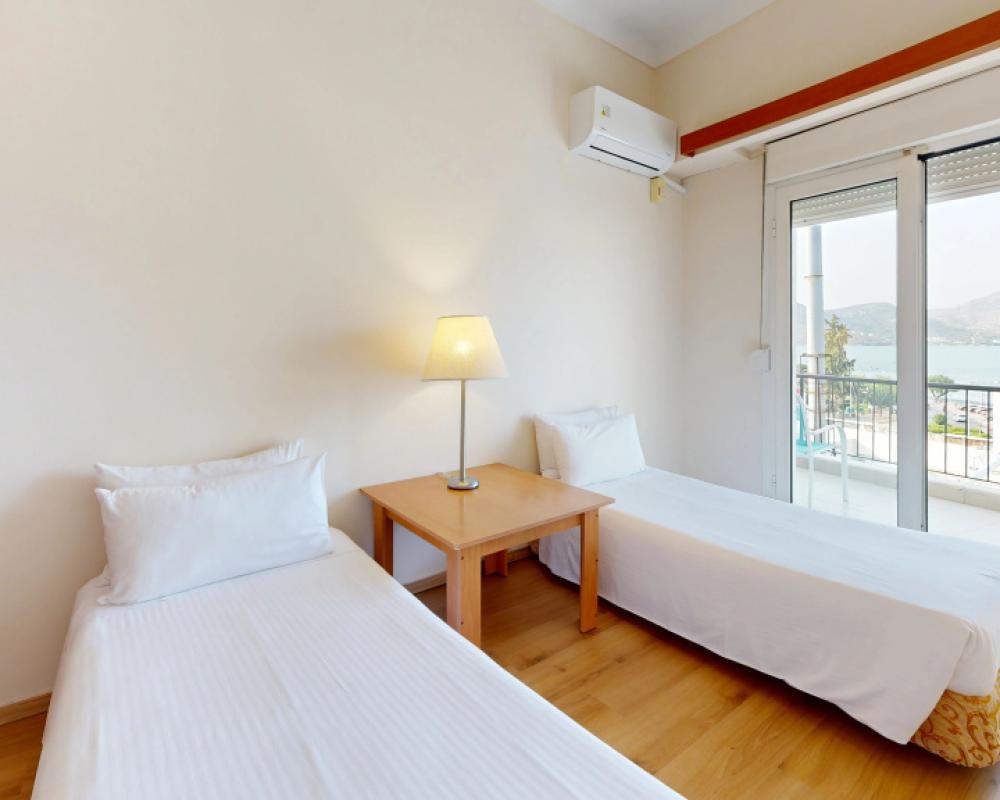 фото Lucy Hotel