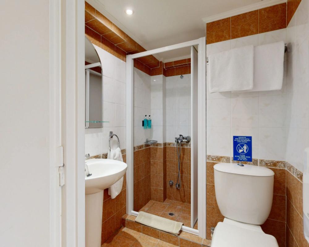 фото Lucy Hotel