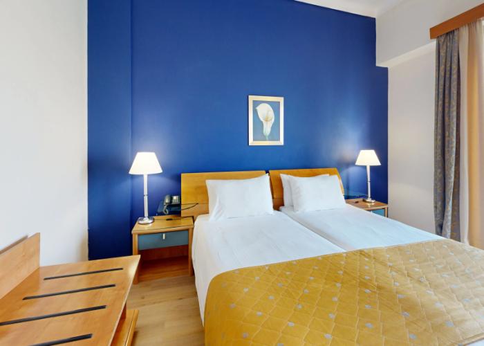Lucy Hotel