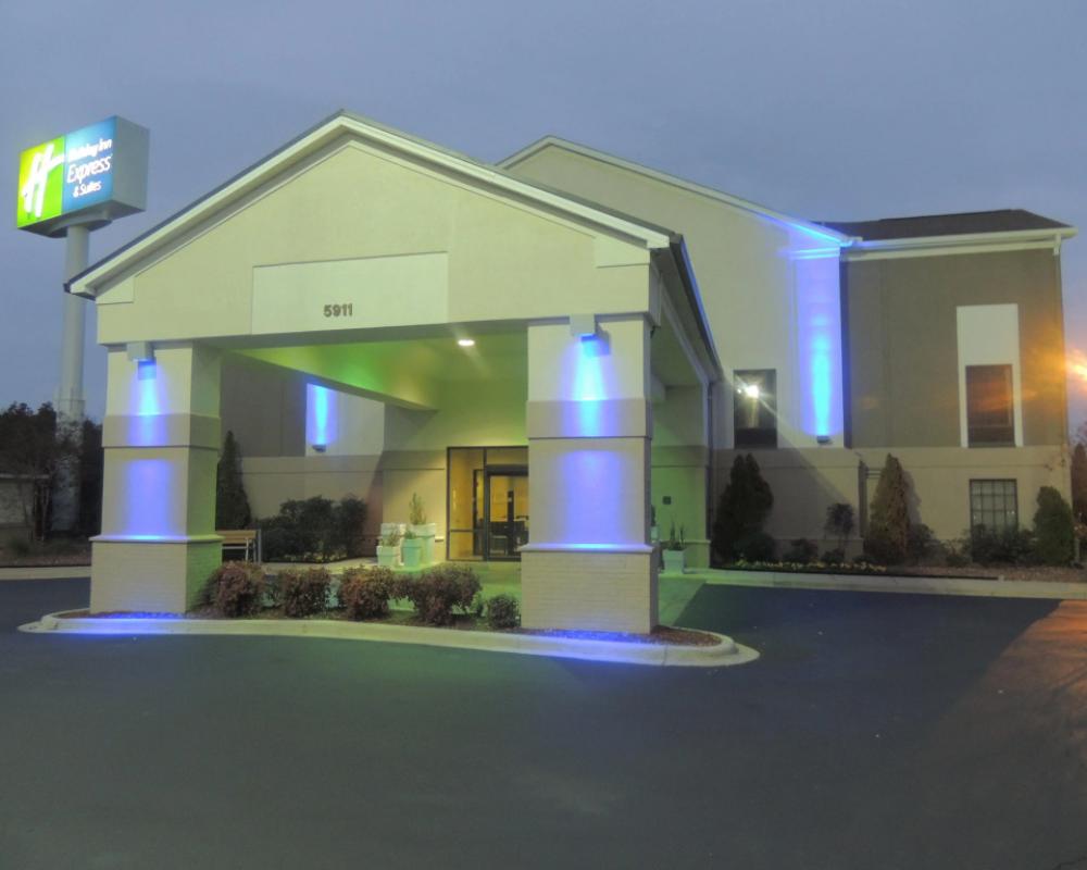 Holiday Inn Express & Suites Birmingham Trussville by IHG