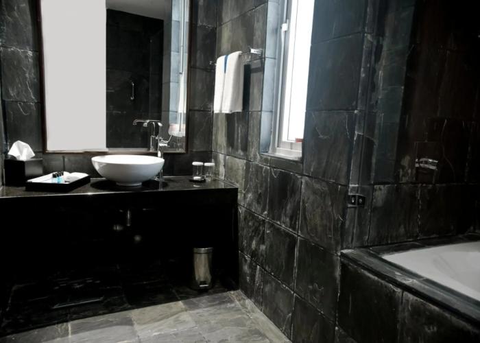 Ocean Edge Suites & Hotel Colombo
