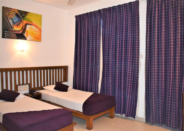 Port View City Hotel
