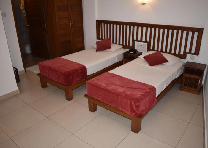 Port View City Hotel
