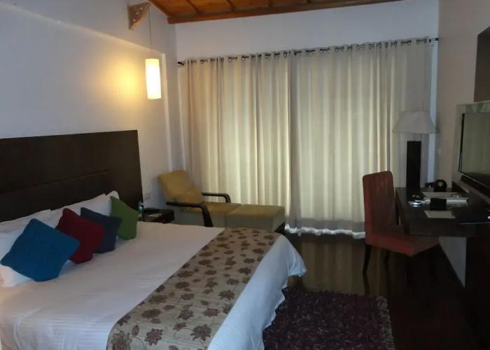 Club Mahindra Kanatal