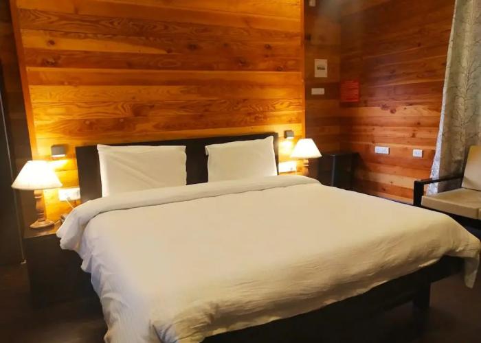 Le ROI Floating Huts & Eco Rooms