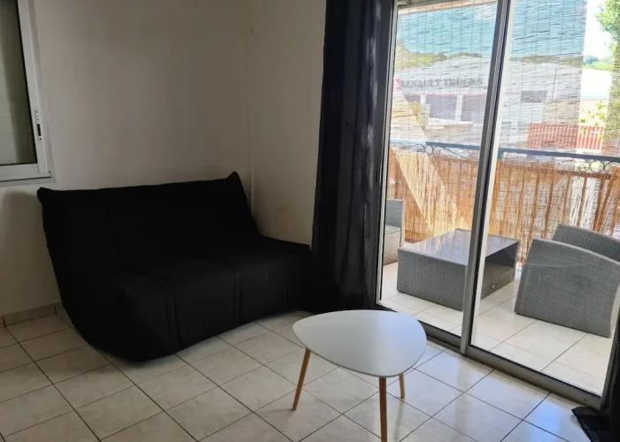 Guesthouse Lhacienda976