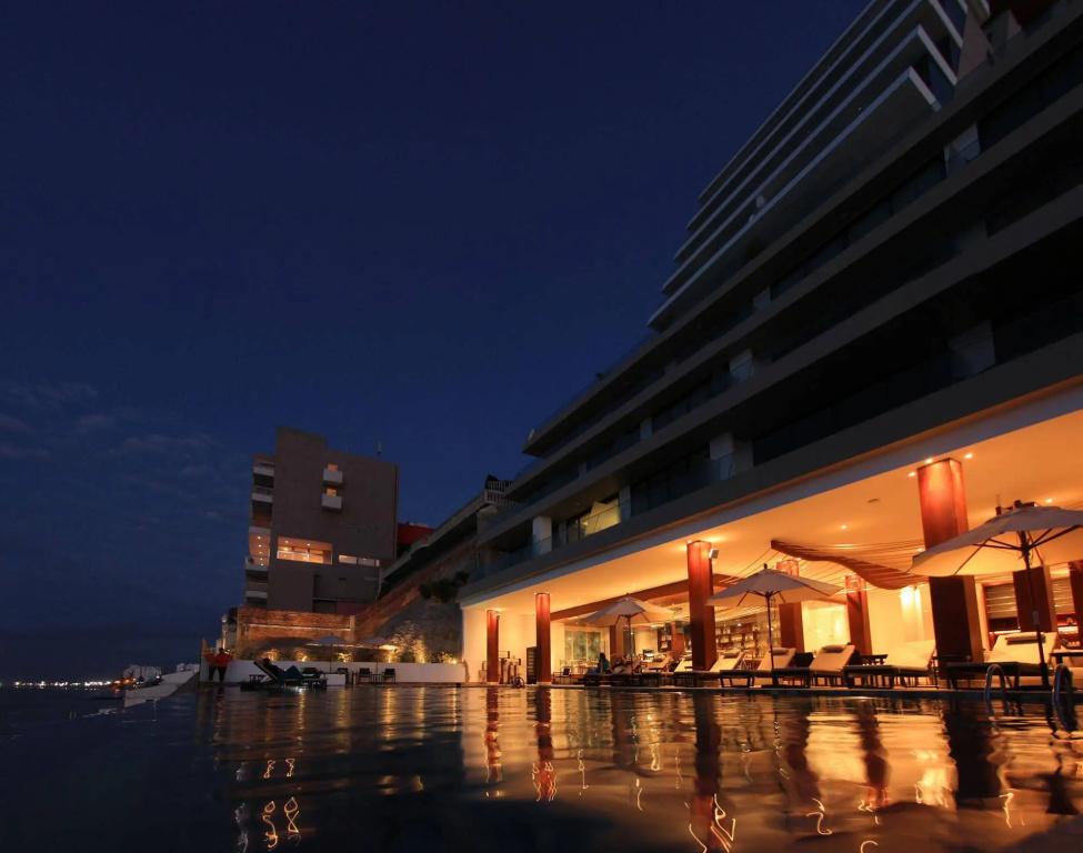 фото Hotel Poseidon