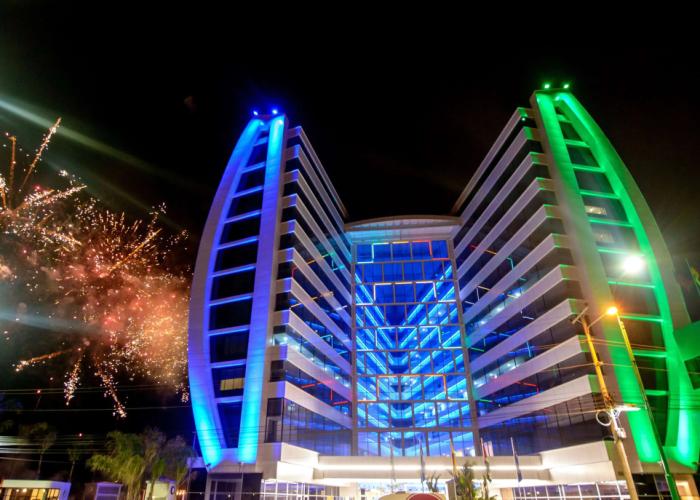 Wyndham Manta Sail Plaza Hotel & Convention Center