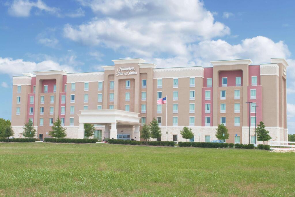 Hampton Inn & Suites Dallas/Frisco North-FieldhouseUSA