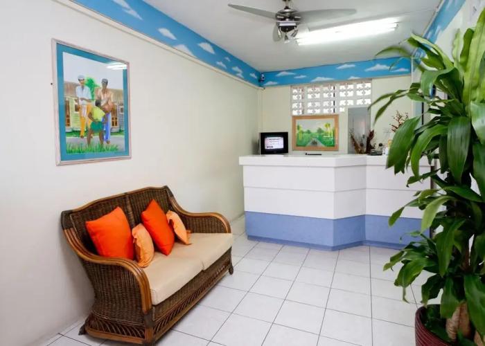 Melrose Beach Apartments