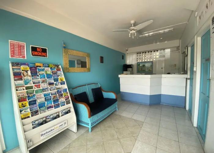 Melrose Beach Apartments