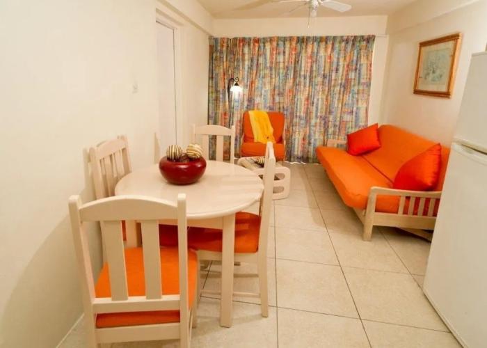 Melrose Beach Apartment Inc