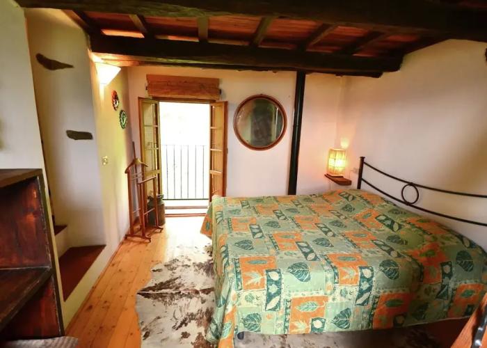 Beautiful Cottage in Pescia with Hot Tub