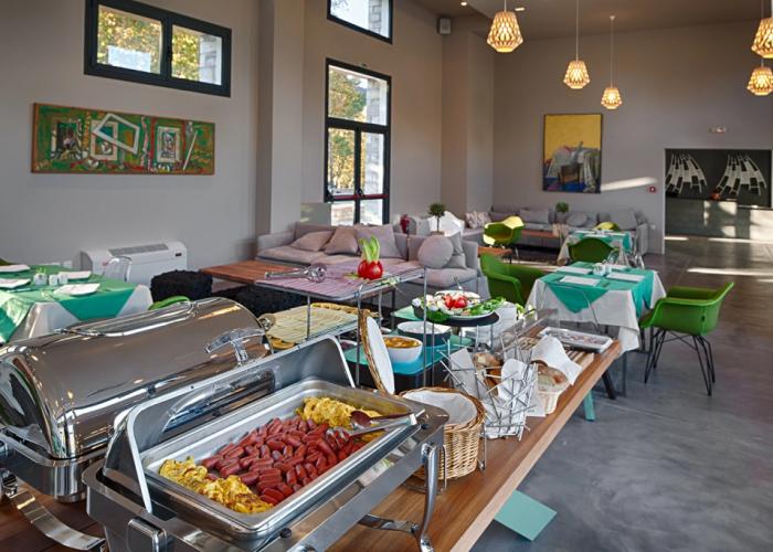 Oniropetra Boutique Hotel