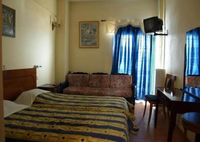 Lecadin Hotel