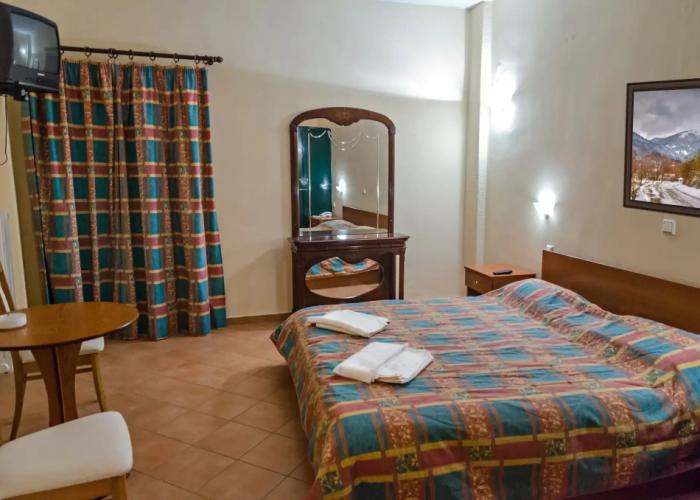 Lecadin Hotel