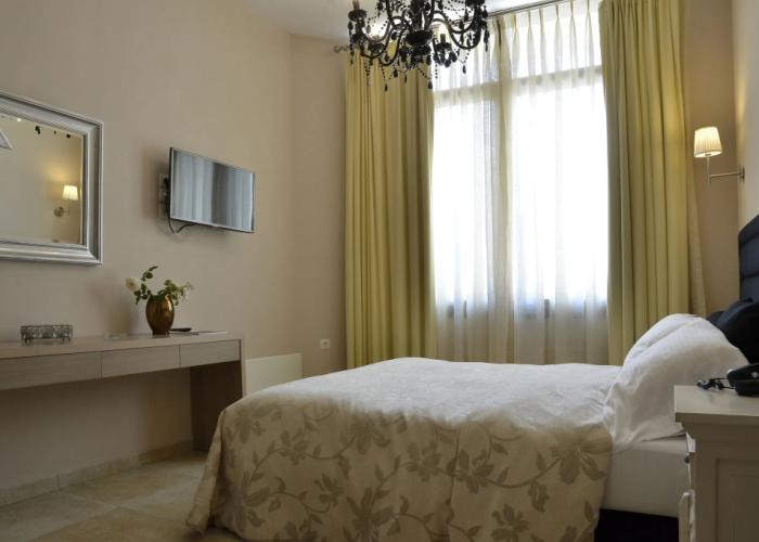 Forest Suites Boutique Hotel