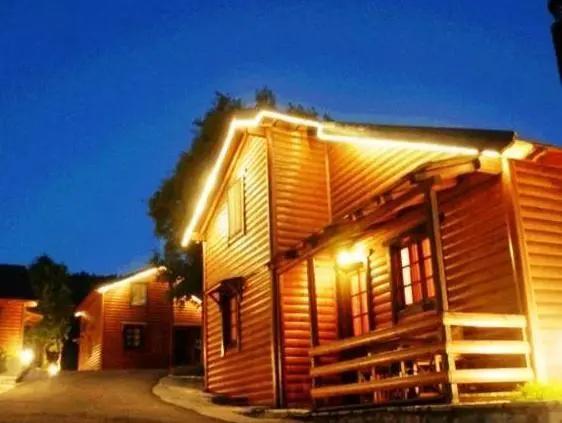 Chalet Likouresi Village
