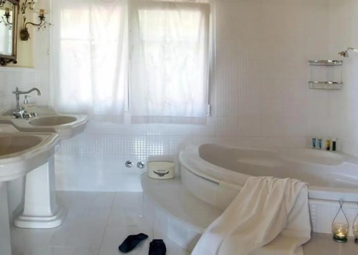 Anerada Inn Boutique Hotel