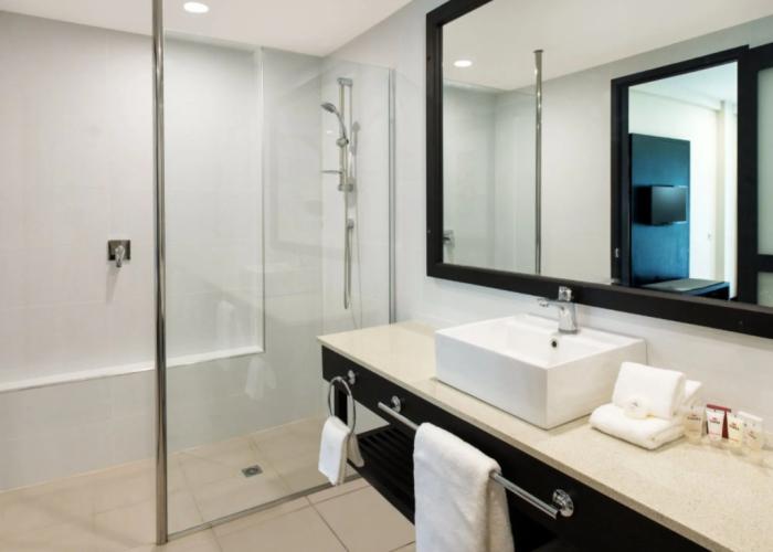 Tanoa International Dateline Hotel
