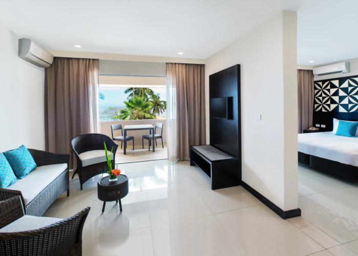 Tanoa International Dateline Hotel