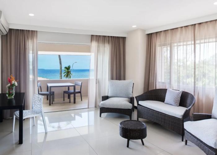 Tanoa International Dateline Hotel
