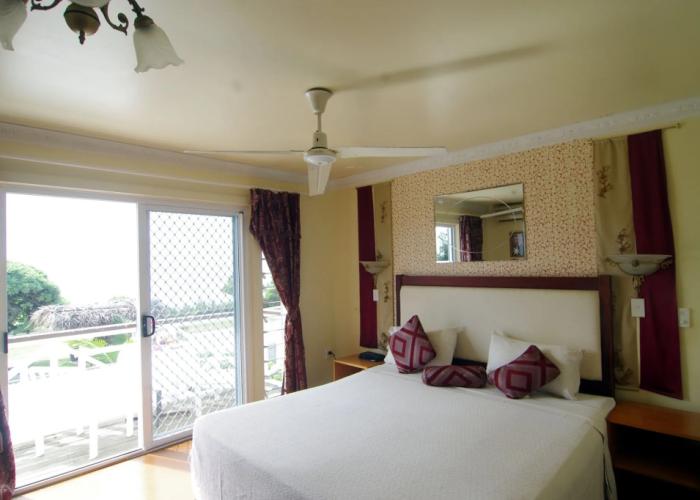 The Seaview Lodge
