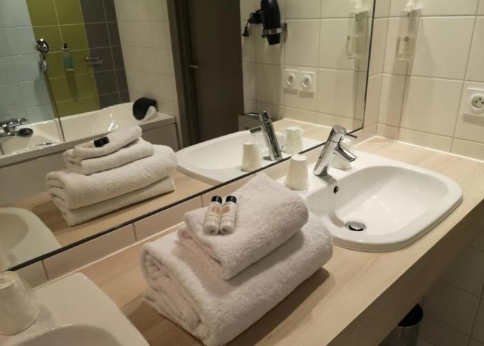 Hotel Le Cinq Hyper Centre Ville