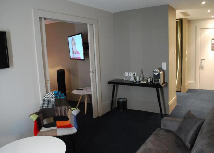 Hotel Le Cinq Hyper Centre Ville