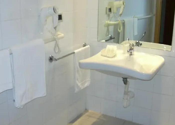 B&B Hotel Latina