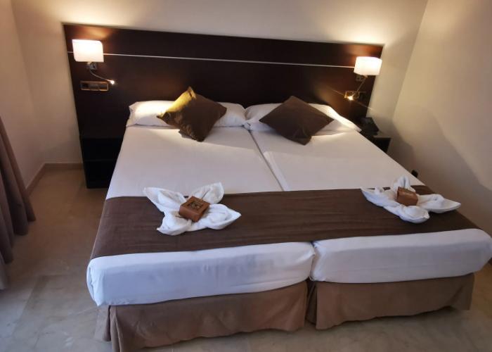 Hotel Mainake